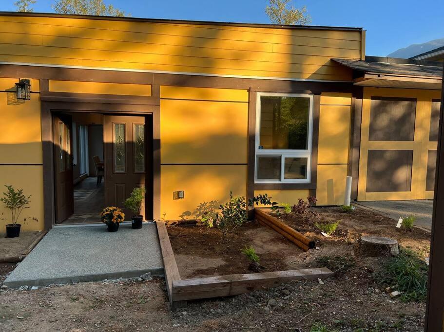 Country Home, Sleeps 6 Pets Friendly Port Alberni Luaran gambar
